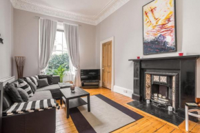 Pass the Keys Chic & Spacious Georgian Apt in Edinburgh City Centre - Pets friendly